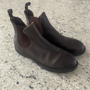 L.L. Bean Women’s Brown Leather Chelsea Boots size 10